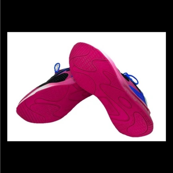 Puma Women's Black and Pink Sneakers with Blue Accents - Picture 4 of 8